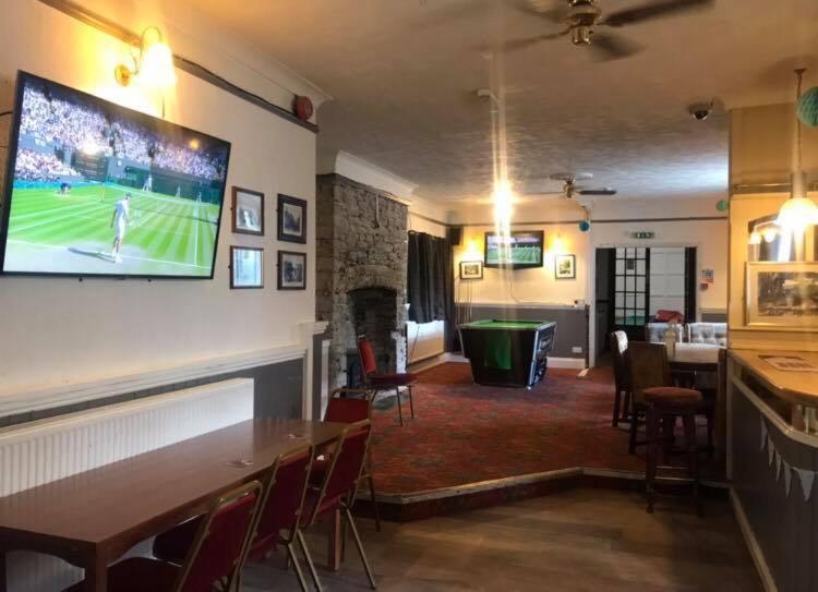 White Hart Inn Cinderford Екстериор снимка